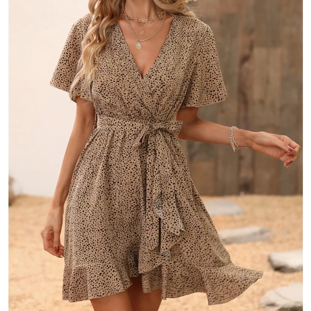 Leopard Print Butterfly Sleeve Belted Mini Dress - Picture 4 of 8